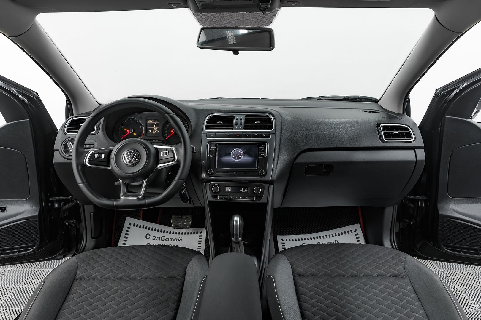 Volkswagen Polo, V Рестайлинг, 2018 фото 9