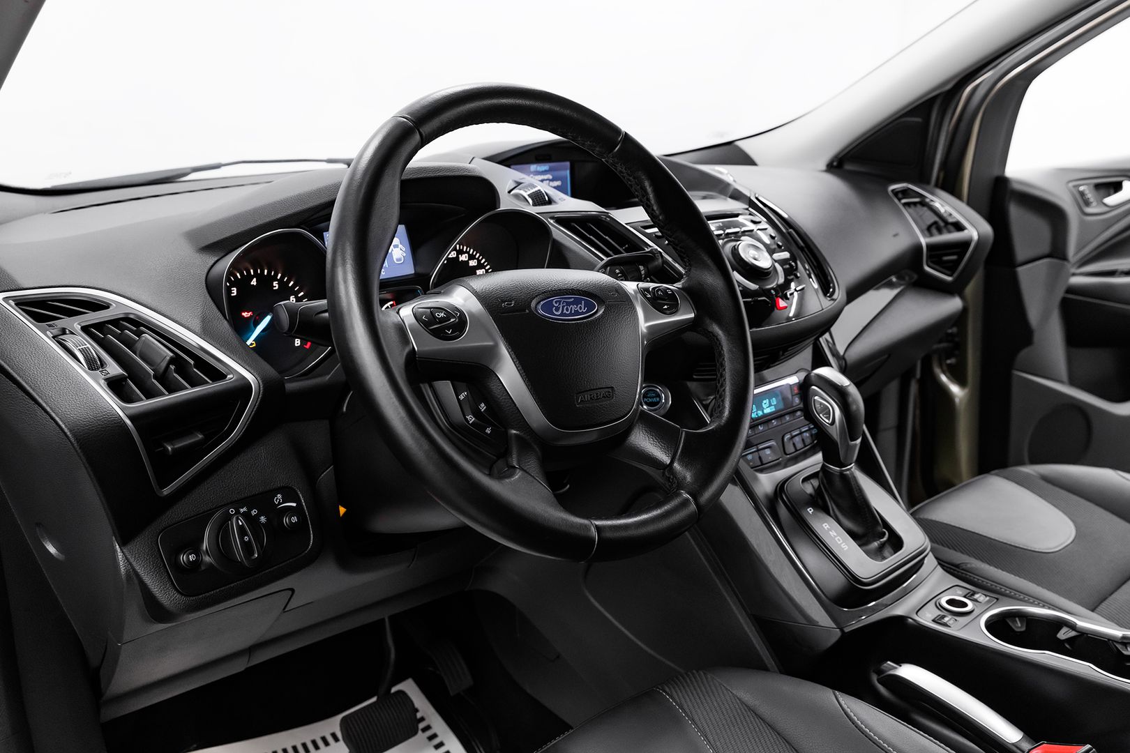 Ford Kuga, II, 2013 фото 12