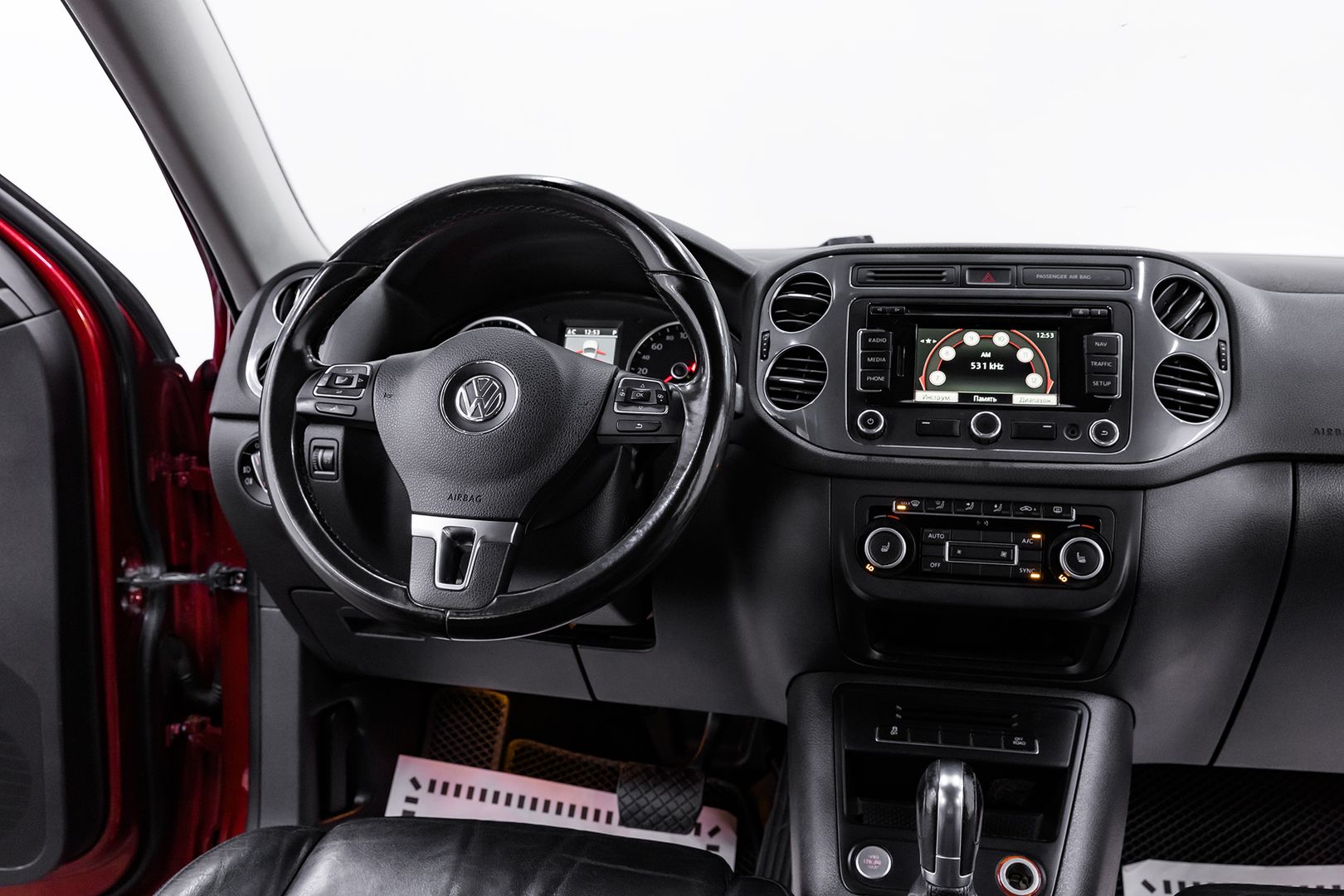 Volkswagen Tiguan, I Рестайлинг, 2015 фото 11