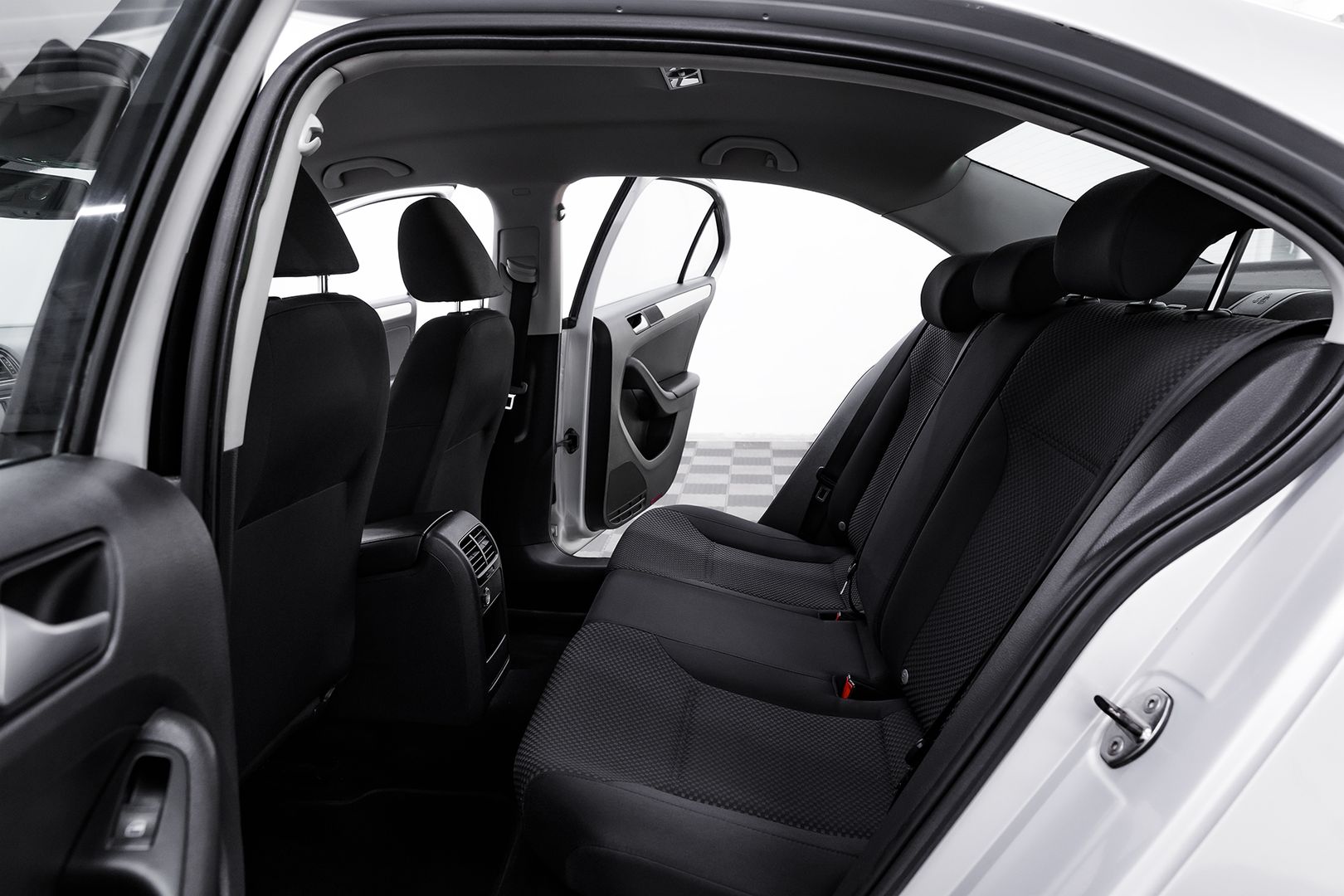 Volkswagen Jetta, VI, 2013 фото 15