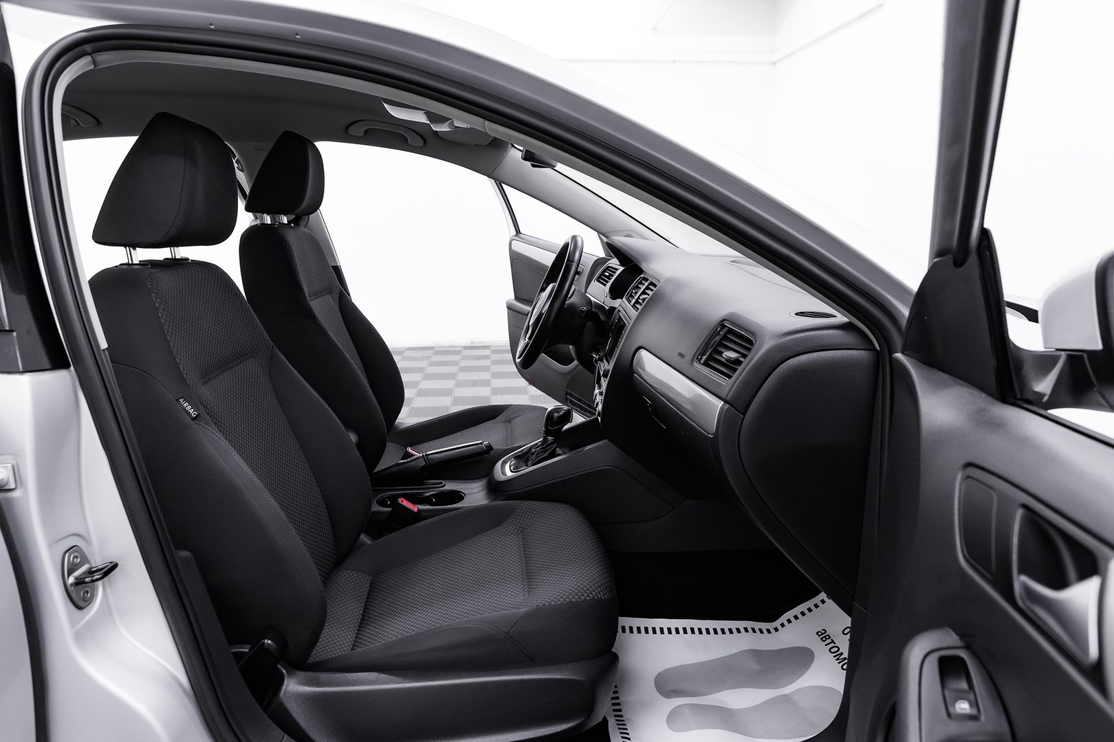 Volkswagen Jetta, VI, 2013 фото 14