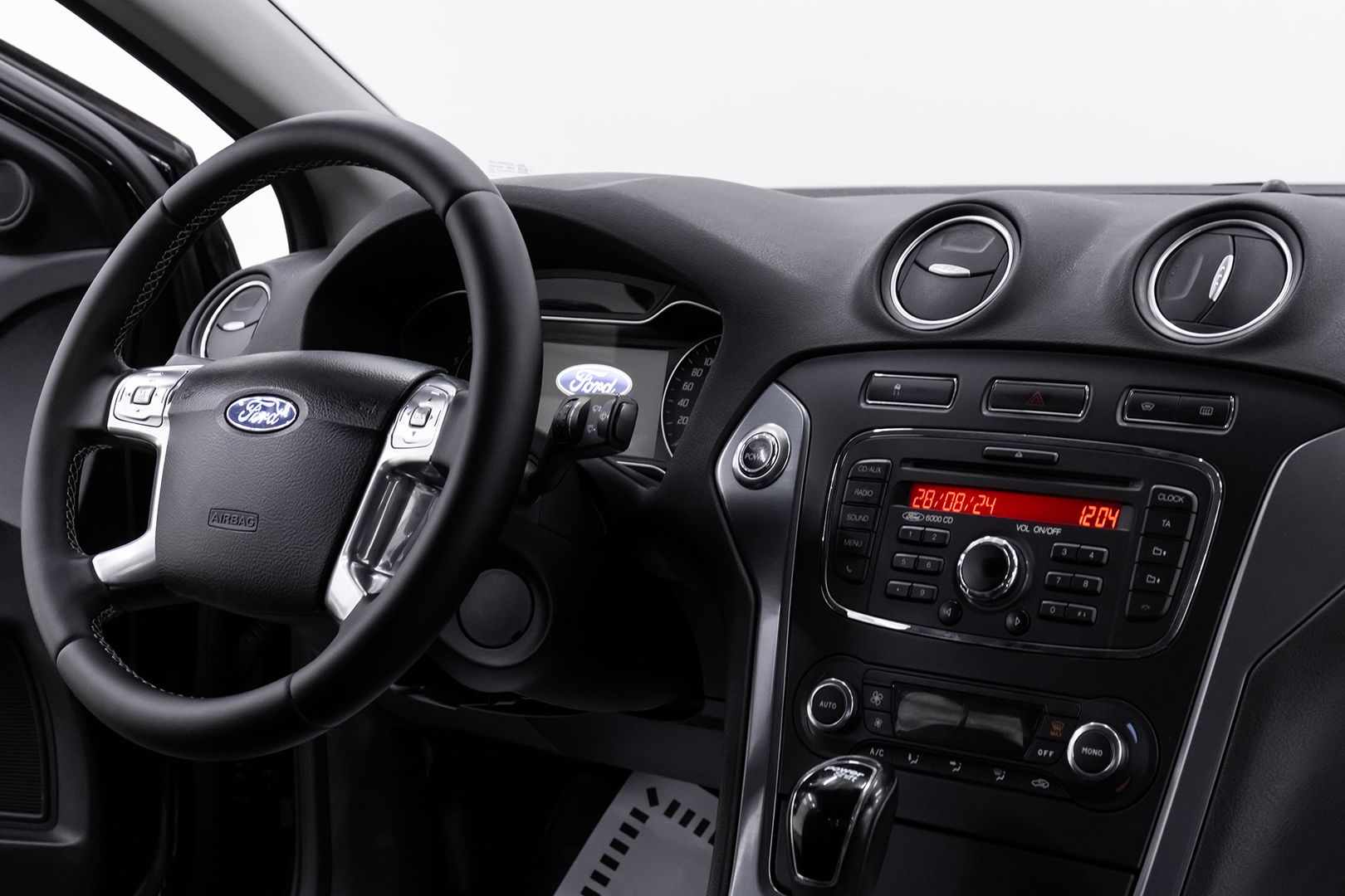 Ford Mondeo, IV Рестайлинг, 2011 фото 11