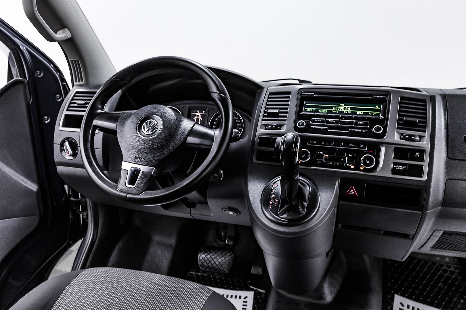 Volkswagen Caravelle, T5 Рестайлинг, 2012 фото 9