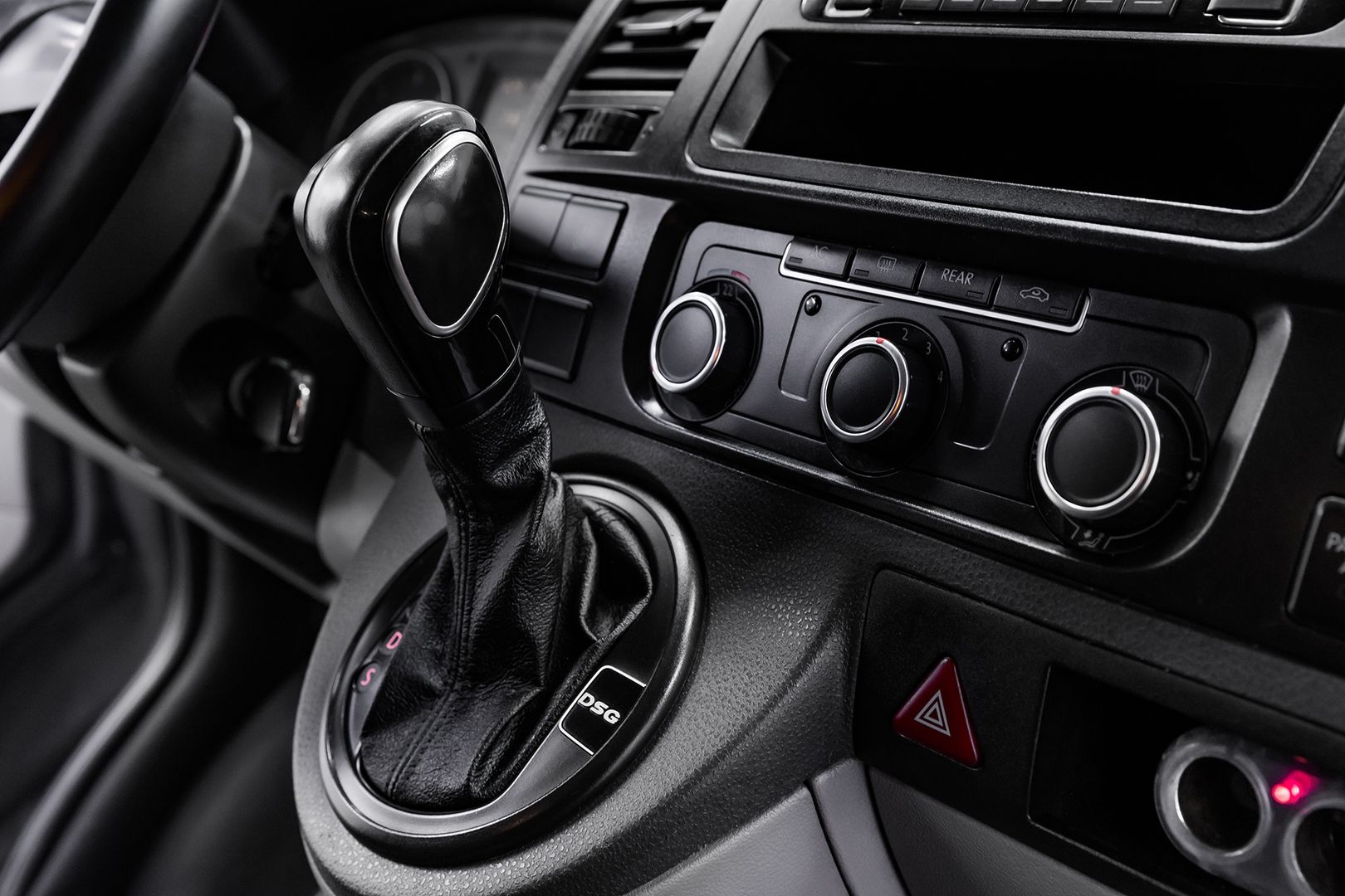 Volkswagen Caravelle, T5 Рестайлинг, 2013 фото 13