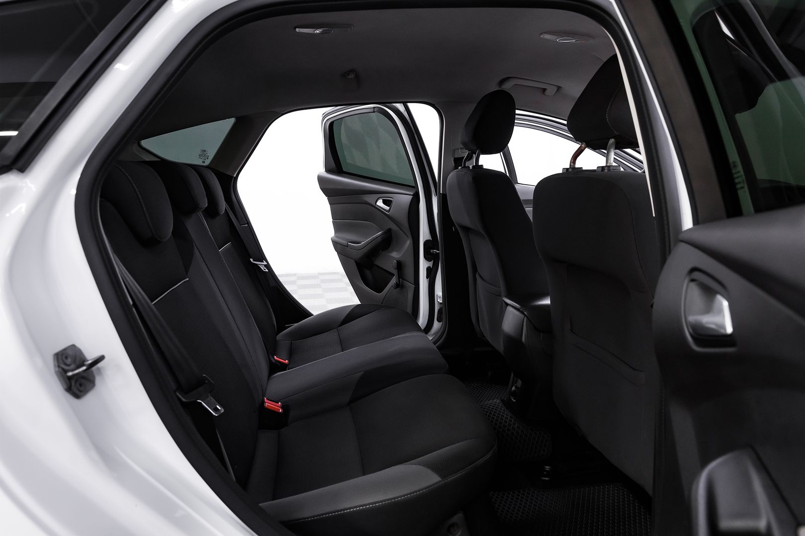 Ford Focus, III, 2015 фото 17