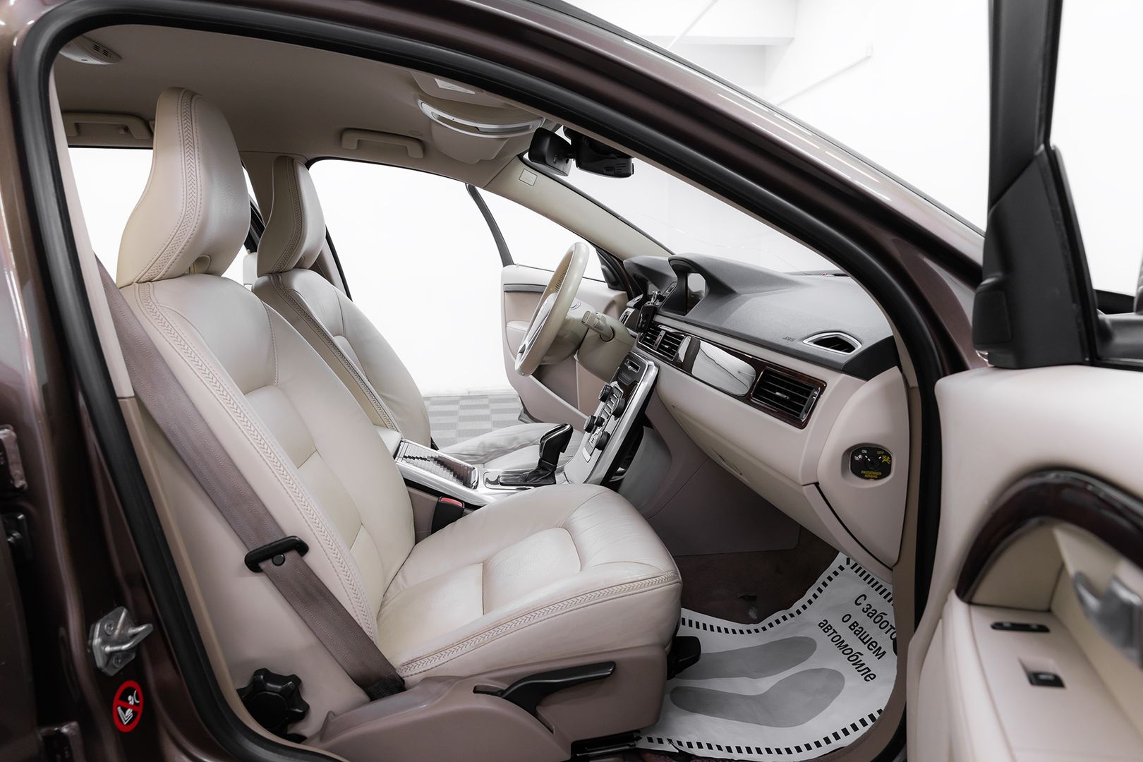 Volvo XC70, II Рестайлинг, 2013 фото 14