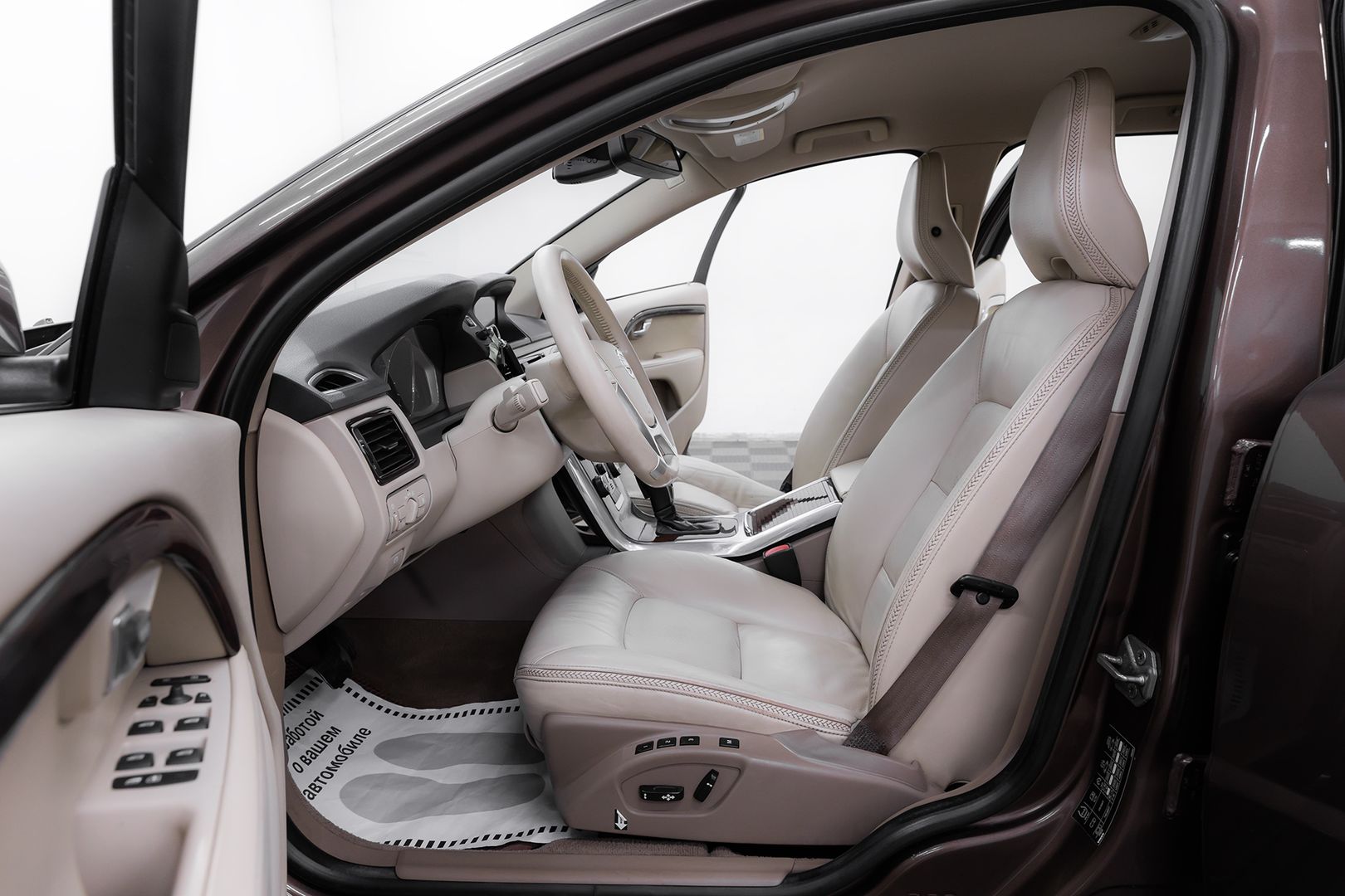 Volvo XC70, II Рестайлинг, 2013 фото 7