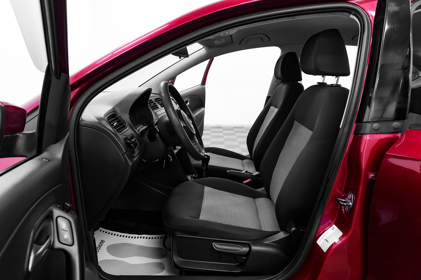 Volkswagen Polo, V, 2013 фото 7