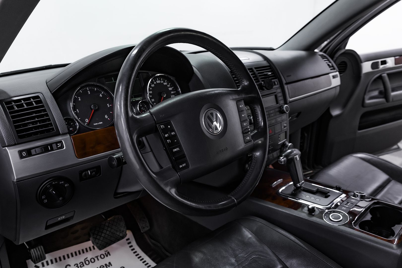 Volkswagen Touareg, I Рестайлинг, 2009 фото 10