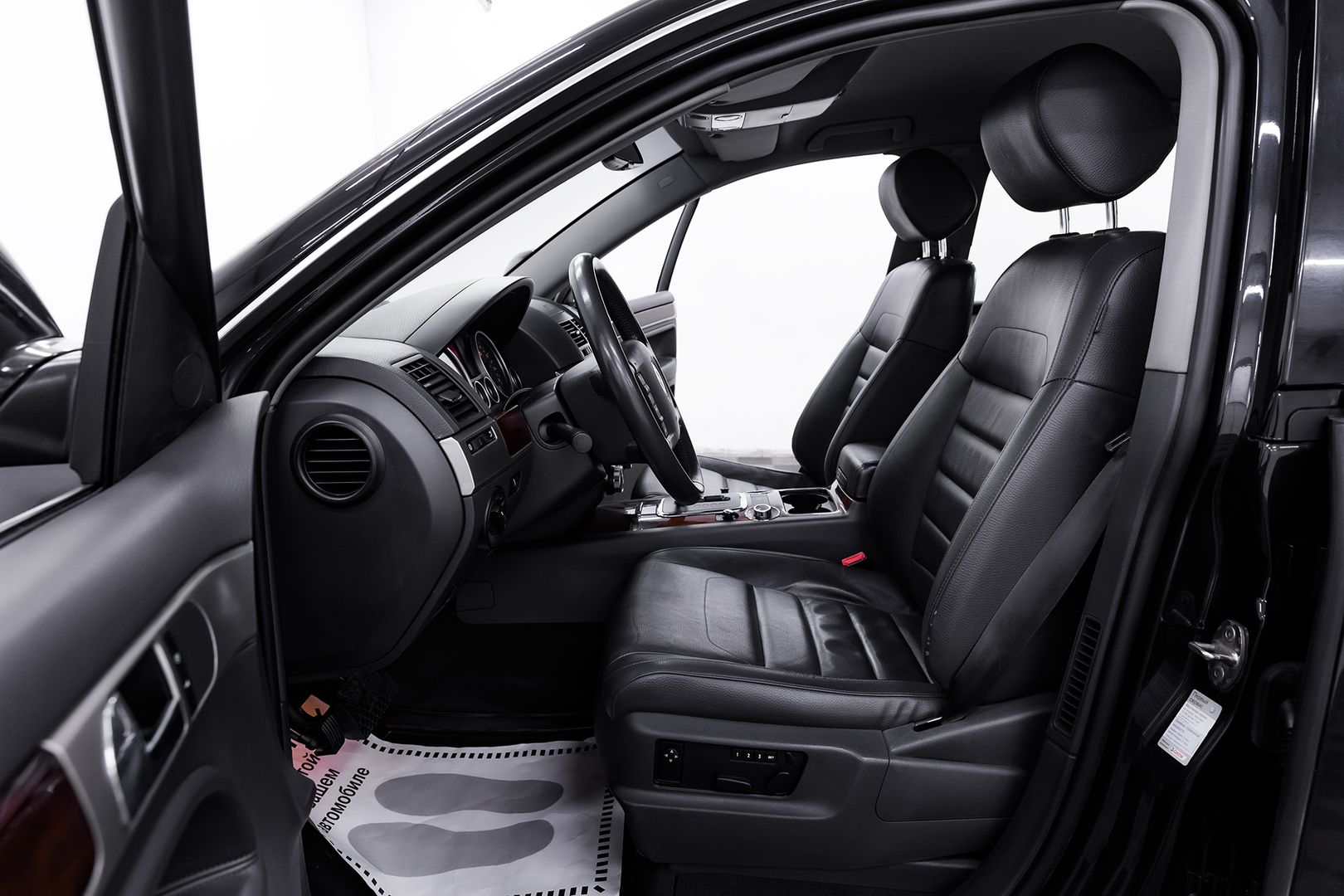 Volkswagen Touareg, I Рестайлинг, 2009 фото 7