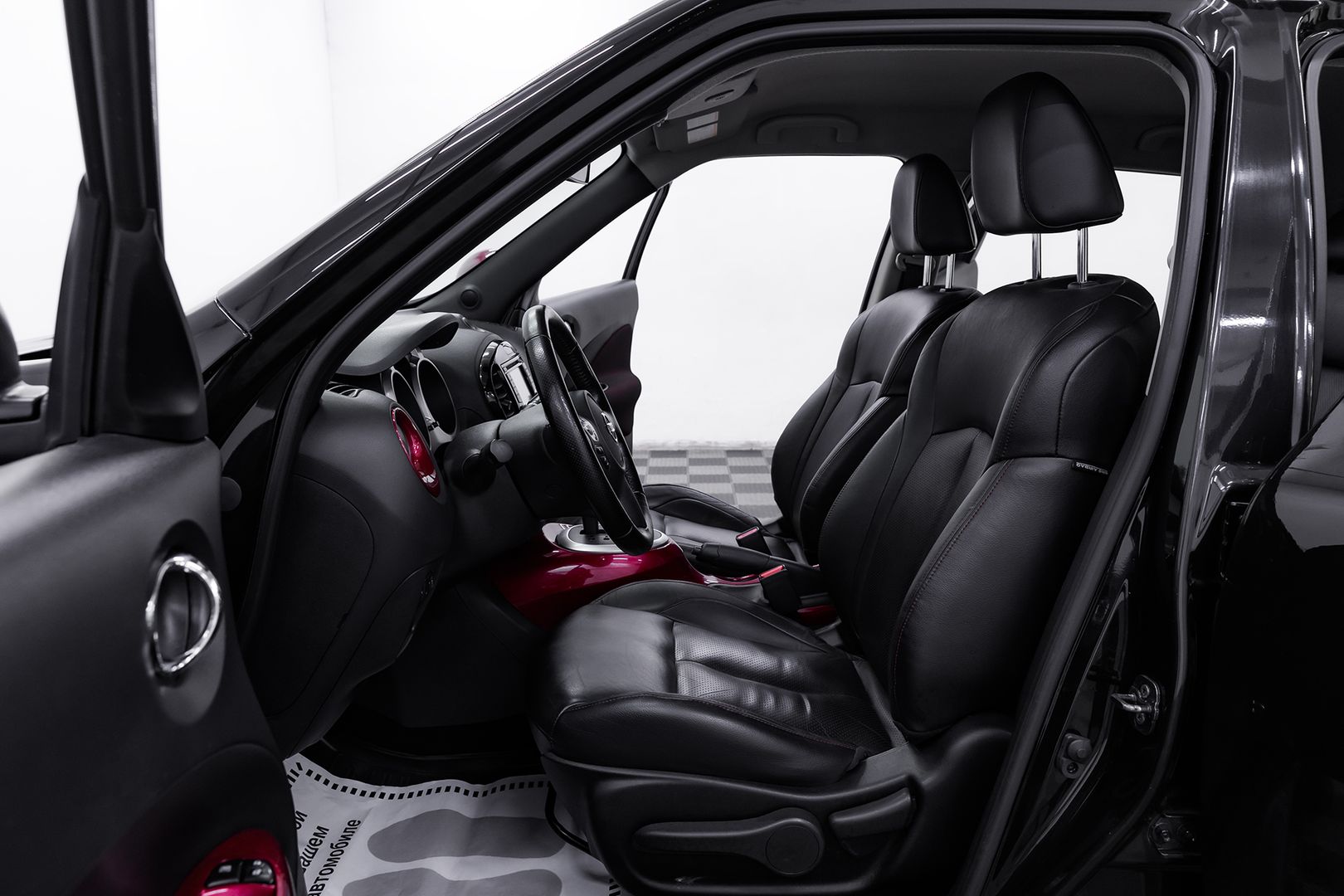 Nissan Juke, I, 2013 фото 7