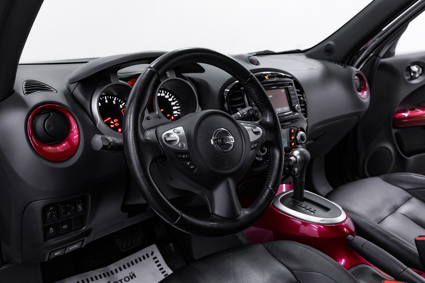 Nissan Juke, I, 2013 фото 9