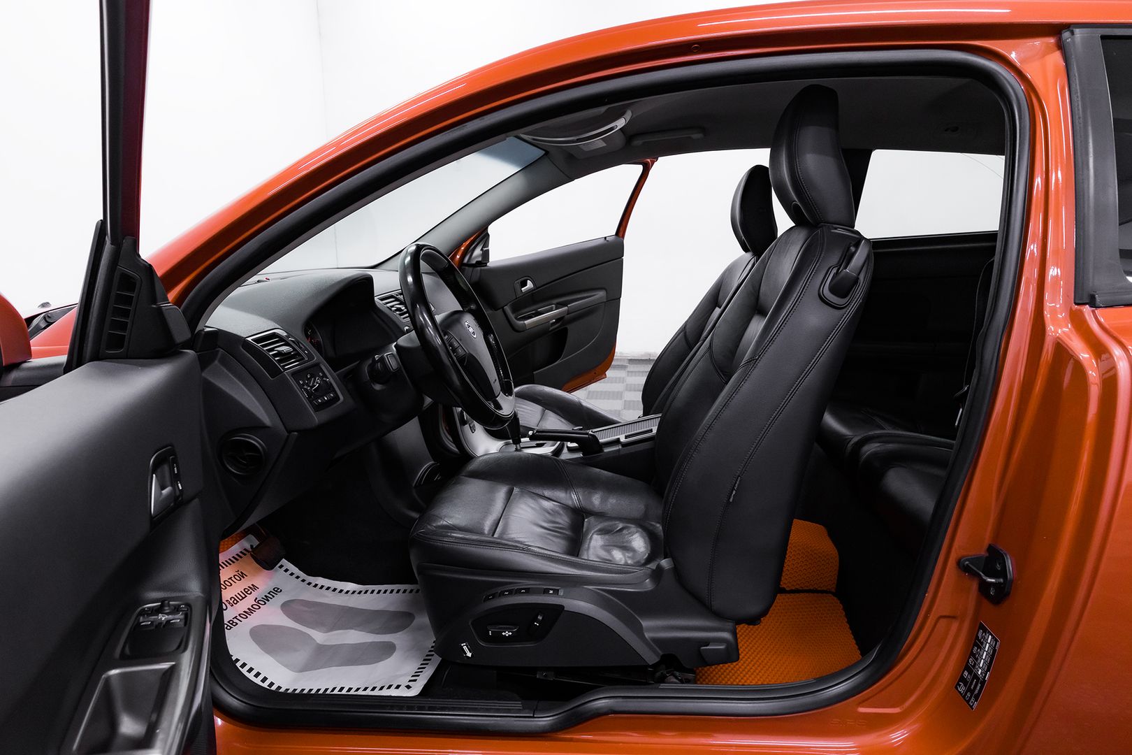 Volvo C30, I Рестайлинг, 2011 фото 7