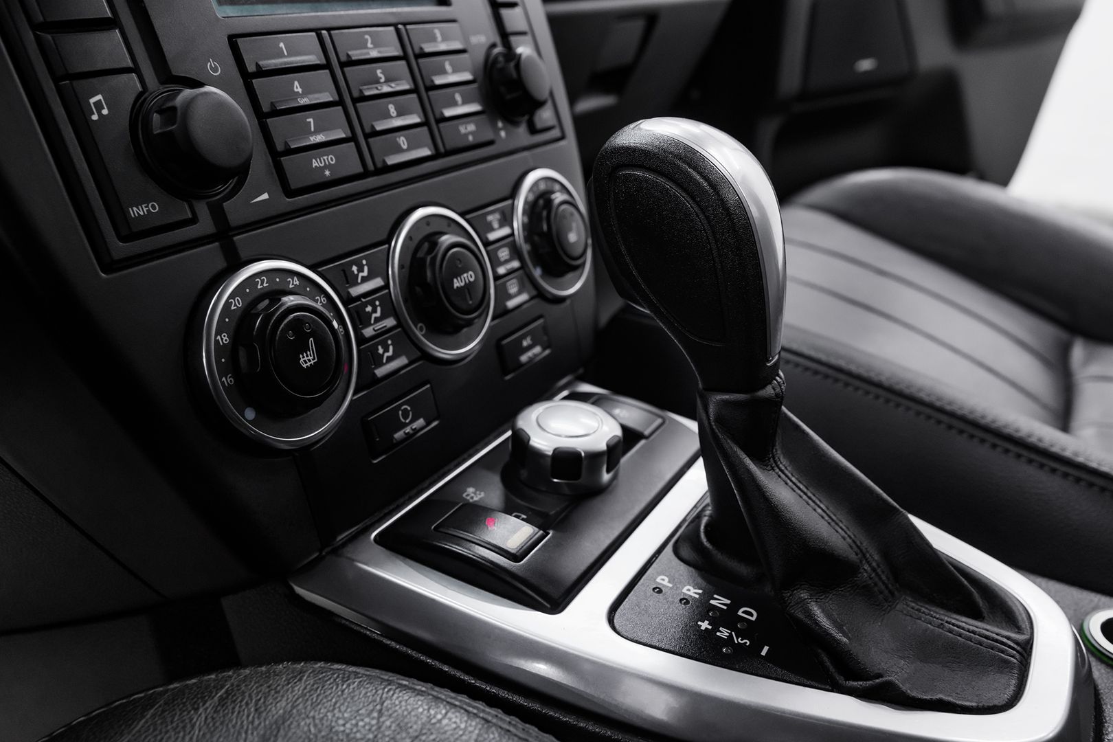 Land Rover Freelander, II Рестайлинг, 2010 фото 13