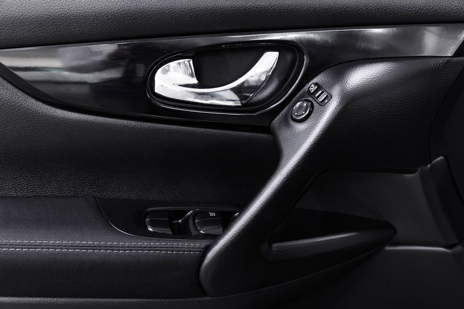 Nissan Qashqai, II, 2015 фото 8