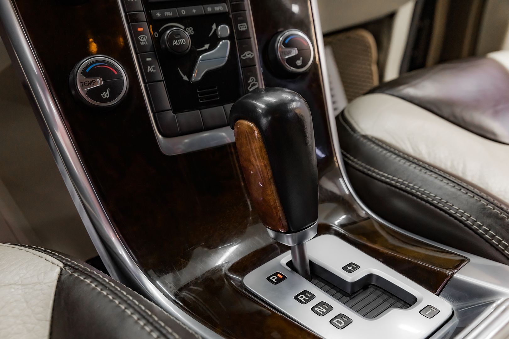 Volvo XC60, I, 2012 фото 12