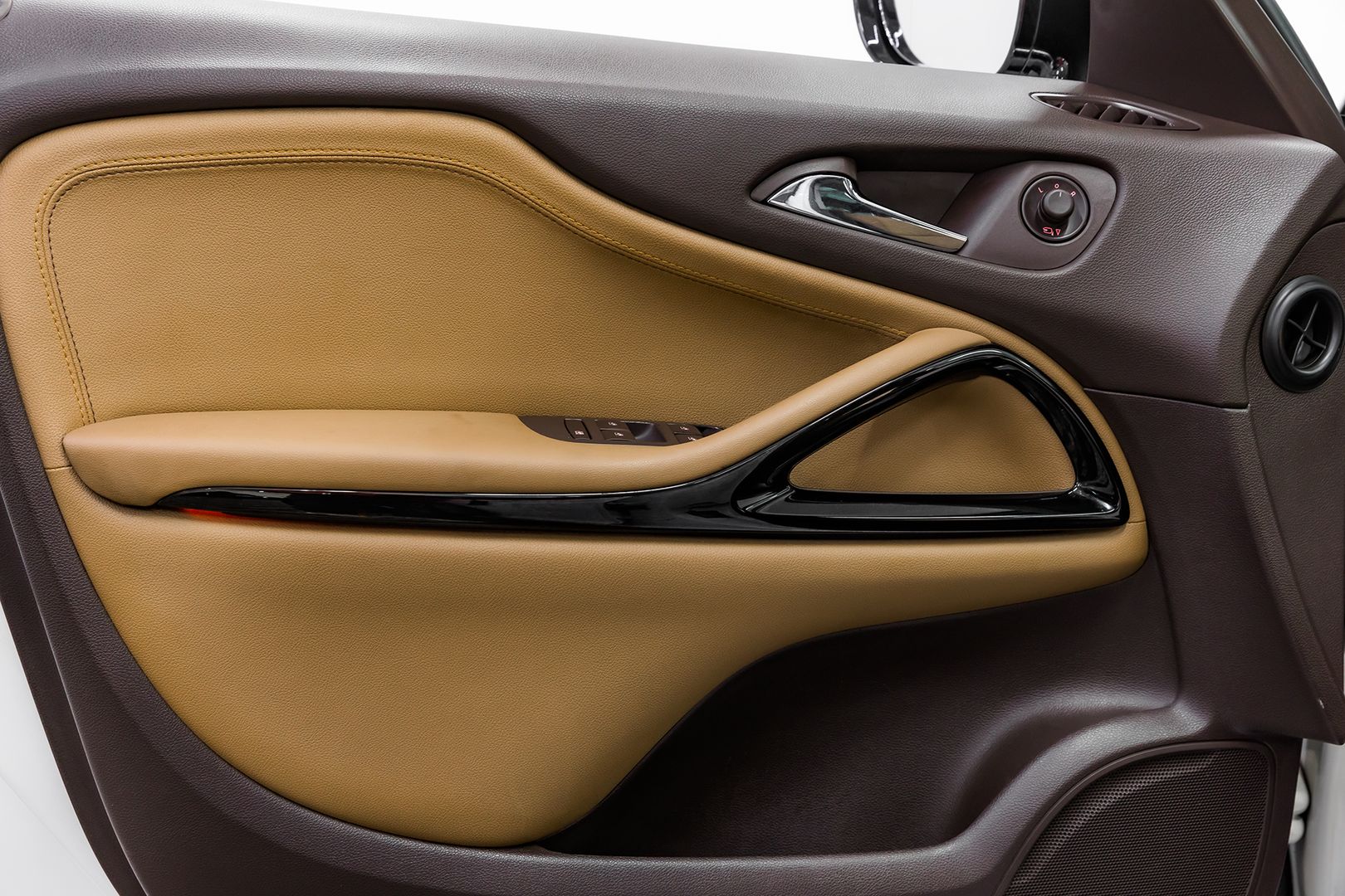 Opel Zafira, C, 2014 фото 8