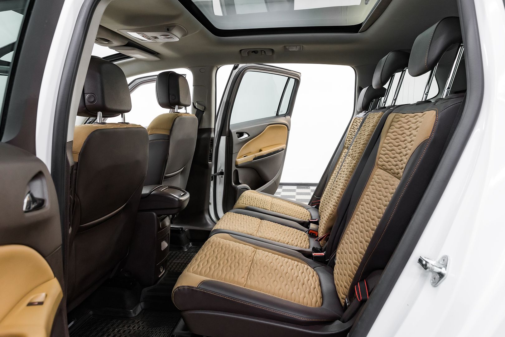 Opel Zafira, C, 2014 фото 17