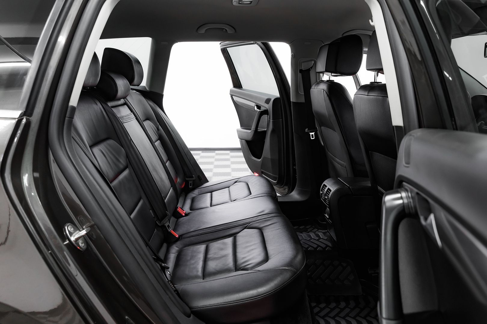 Volkswagen Passat, B7, 2013 фото 14