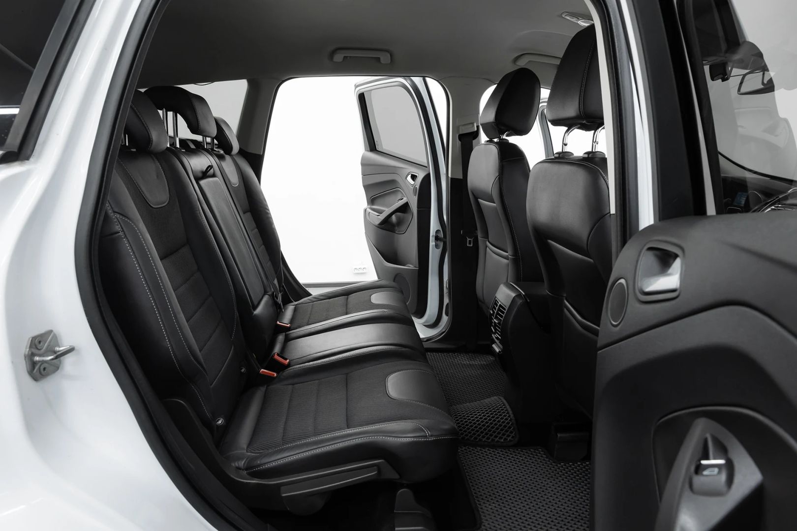 Ford Kuga, II, 2013 фото 15