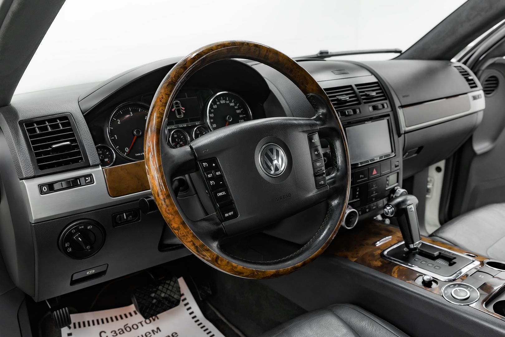 Volkswagen Touareg, I Рестайлинг, 2007 фото 11