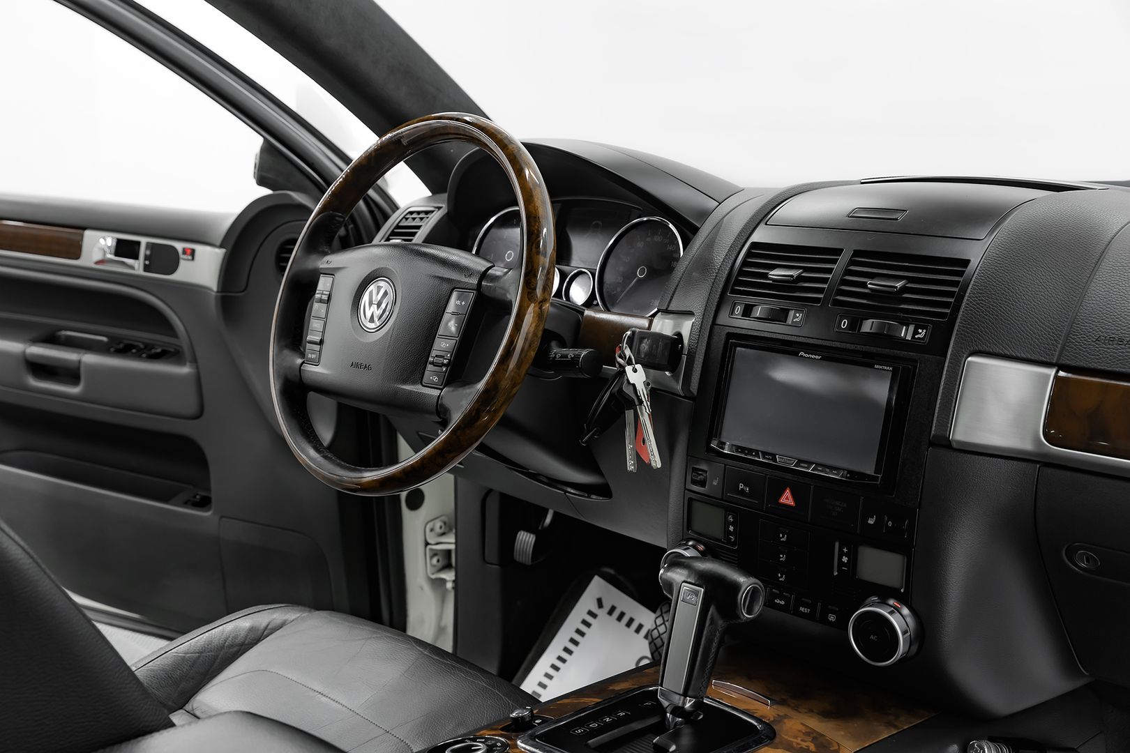 Volkswagen Touareg, I Рестайлинг, 2007 фото 10