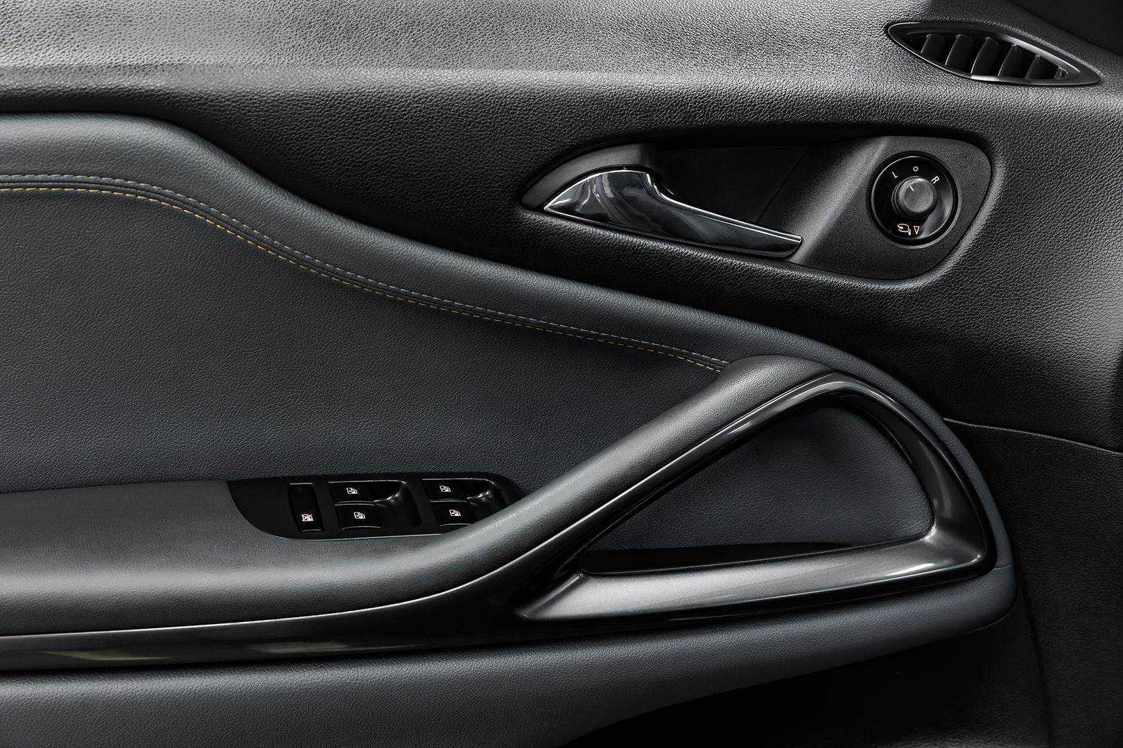 Opel Zafira, C, 2013 фото 17