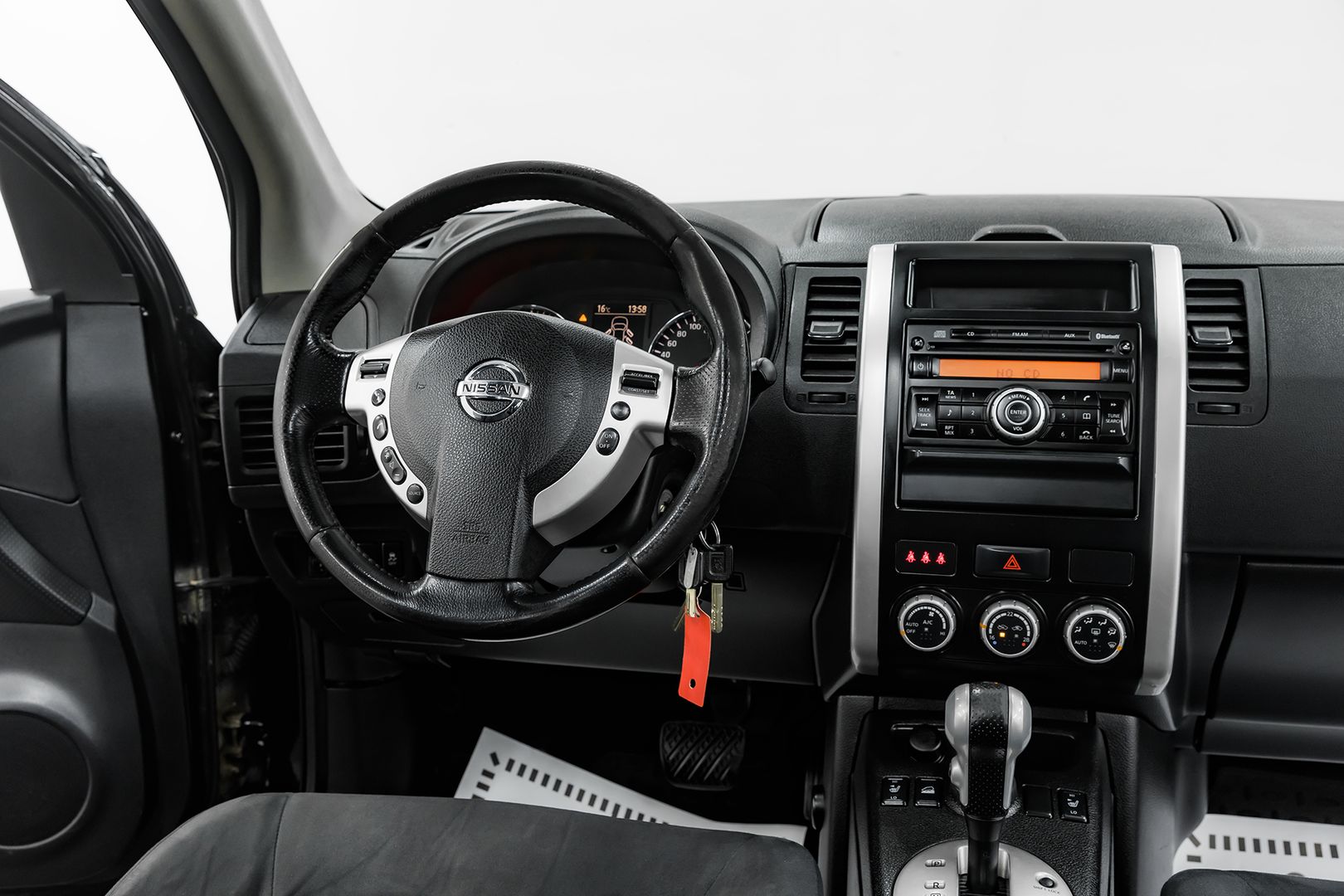 Nissan X-Trail, II Рестайлинг, 2011 фото 9