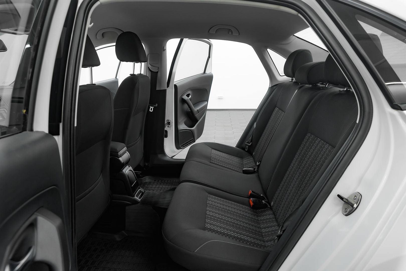 Volkswagen Polo, V Рестайлинг, 2018 фото 15