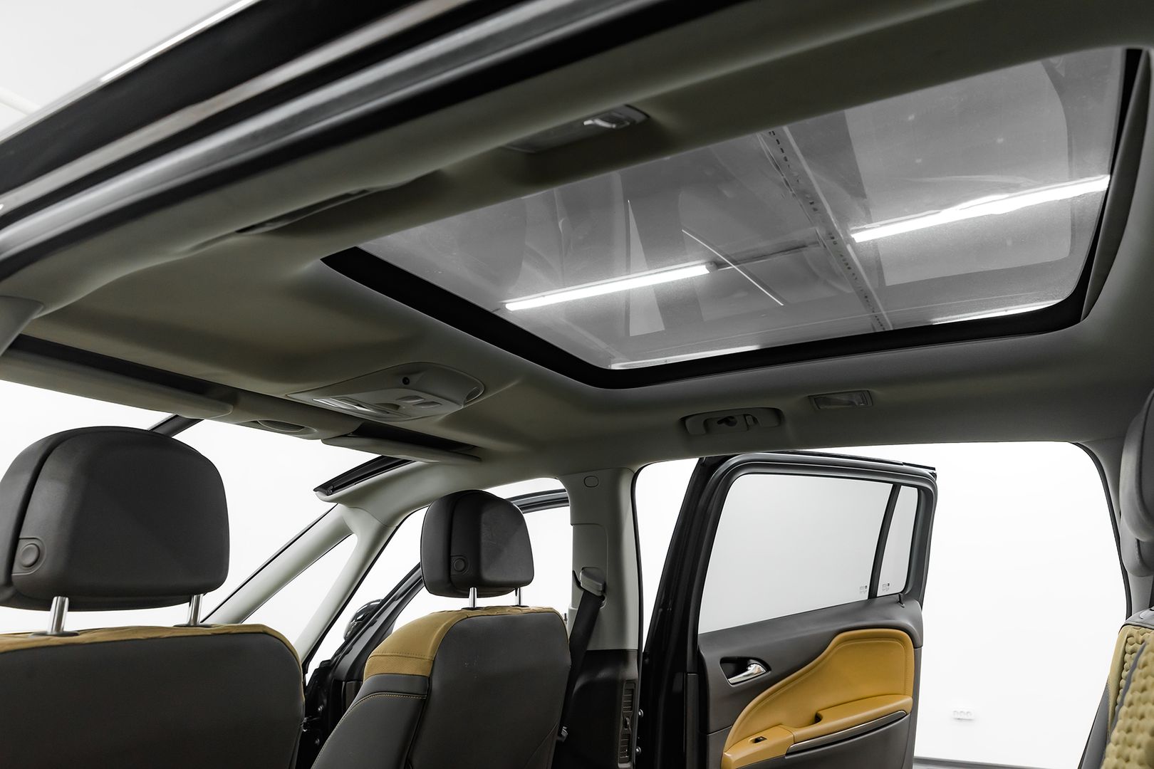 Opel Zafira, C, 2012 фото 15