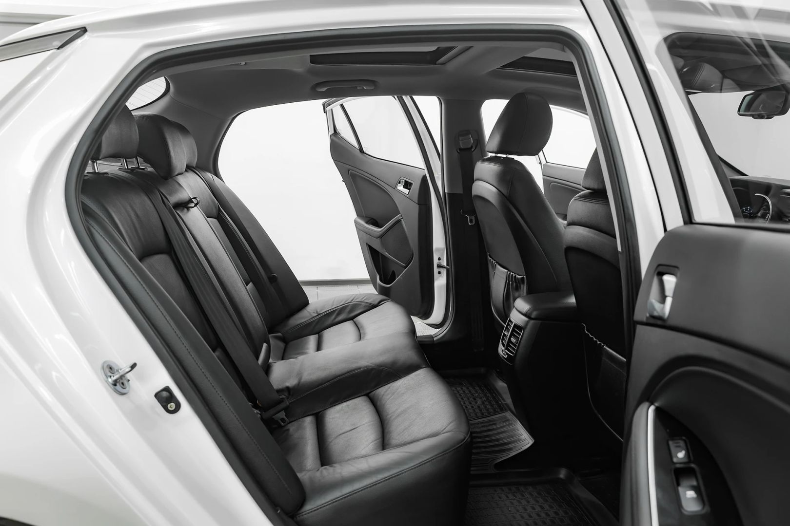 Kia Optima, III Рестайлинг, 2015 фото 17