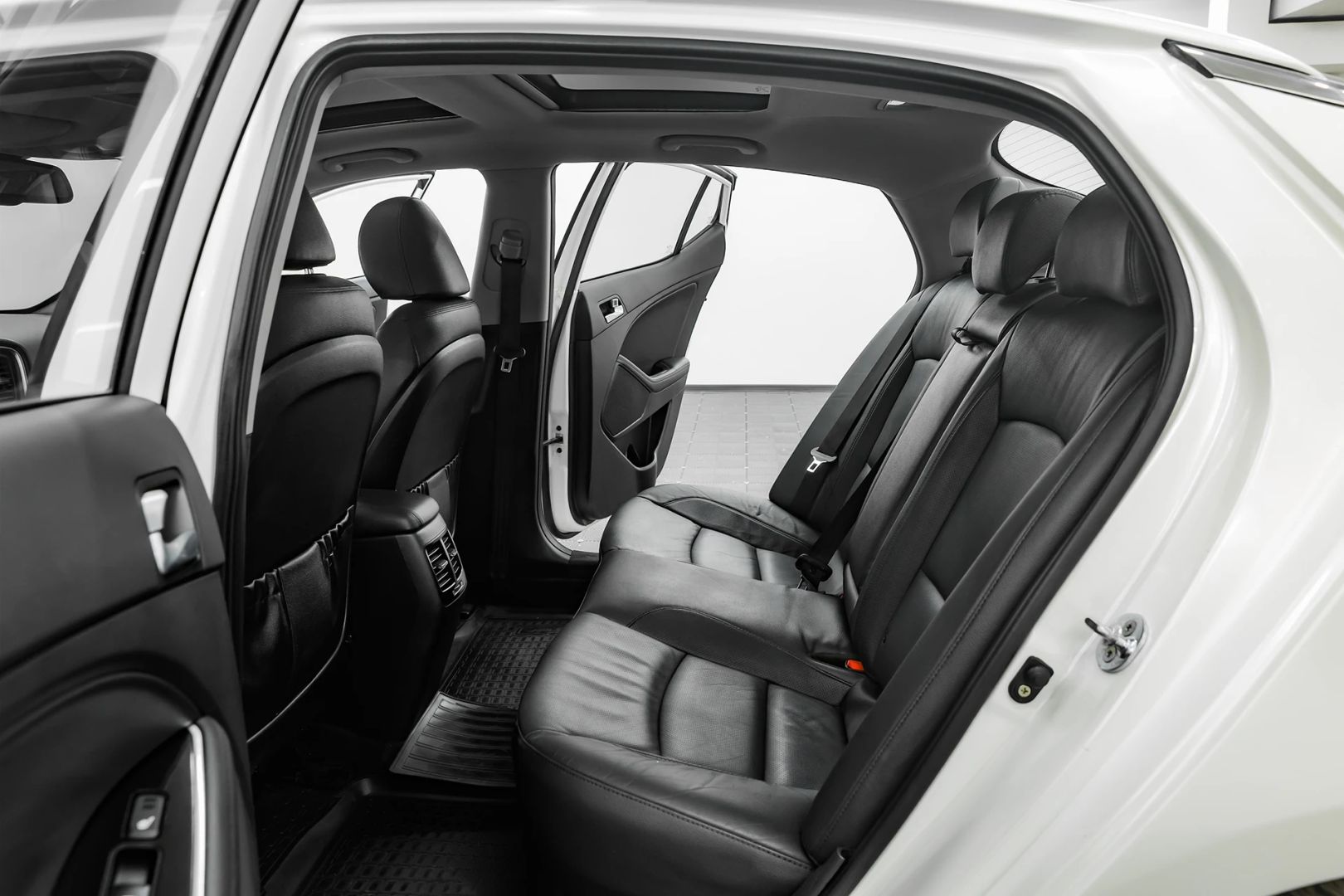 Kia Optima, III Рестайлинг, 2015 фото 16