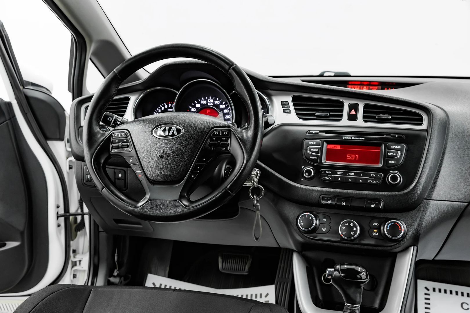 Kia Ceed, II, 2015 фото 10