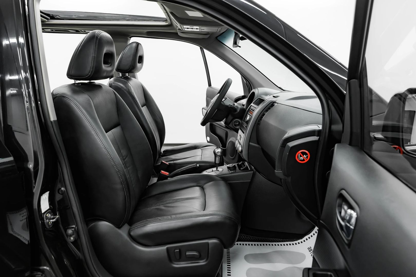 Nissan X-Trail, II Рестайлинг, 2010 фото 14