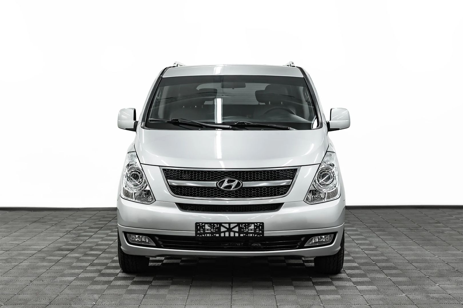 Hyundai Grand Starex, I, 2010 фото 2