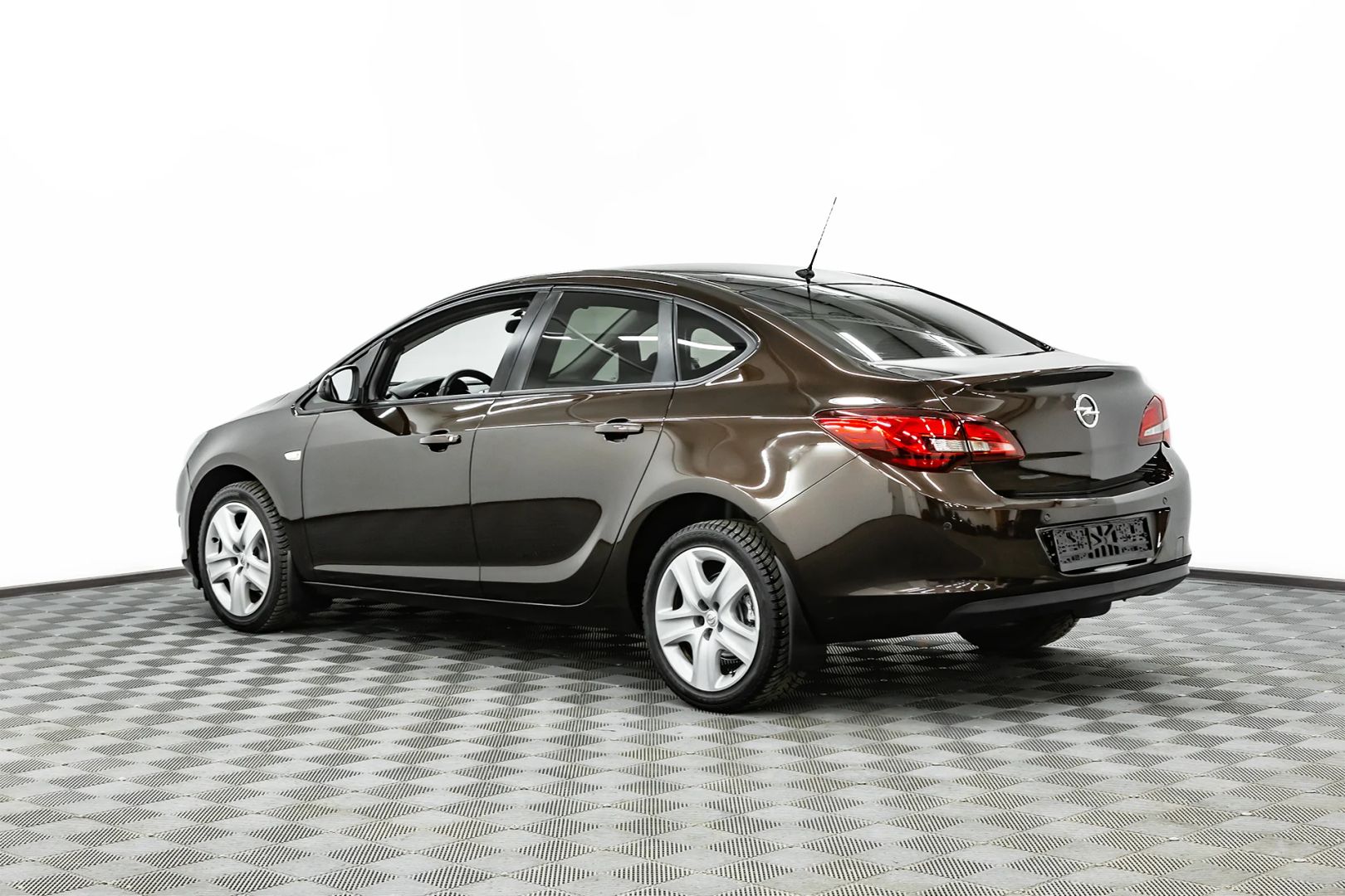 Opel Astra, J Рестайлинг, 2013 фото 4