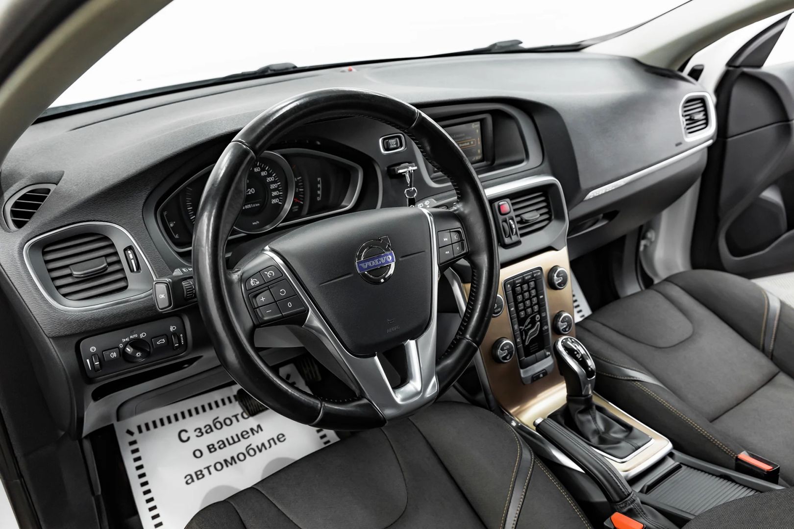 Volvo V40 Cross Country, I, 2014 фото 9