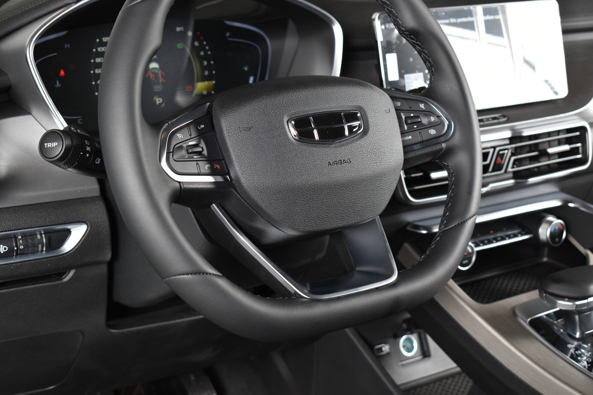 Geely Coolray, I, 2023 фото 9