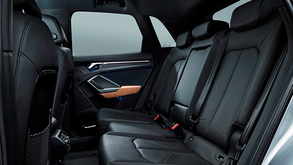 Фото Задний ряд audi Q3