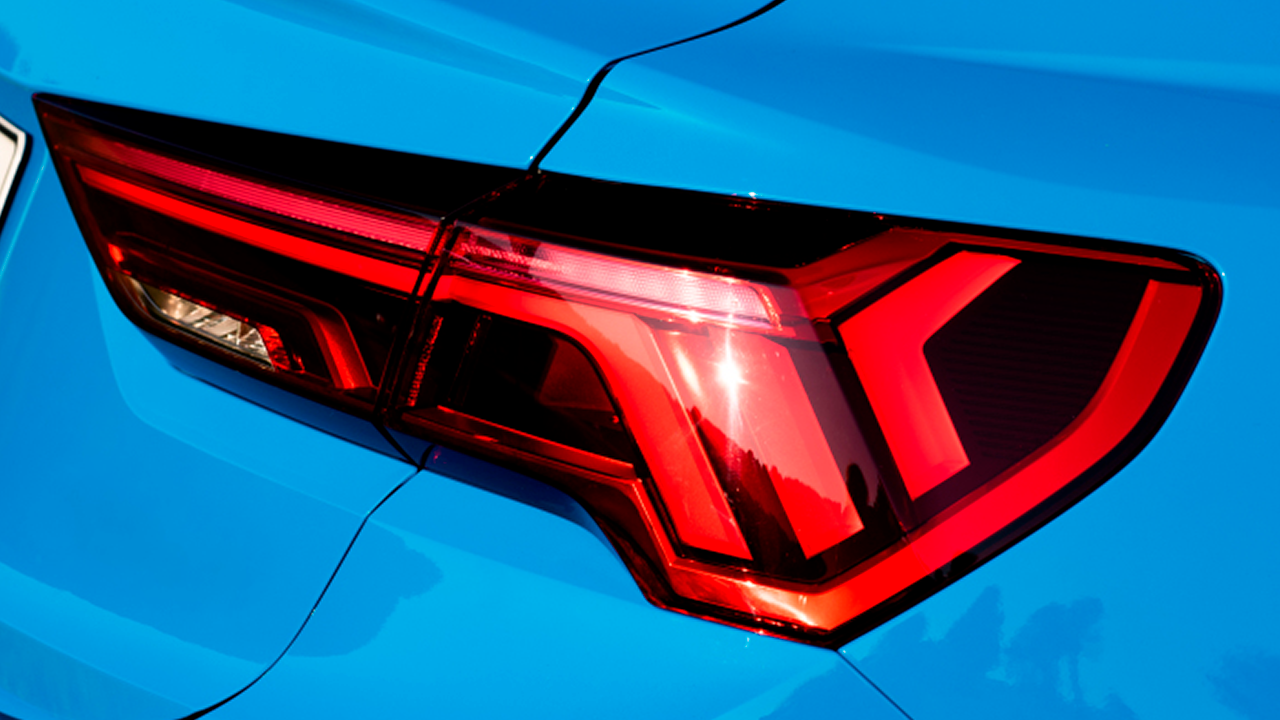 Задние фары