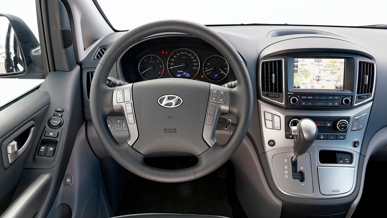 Фото Зона водителя hyundai H-1