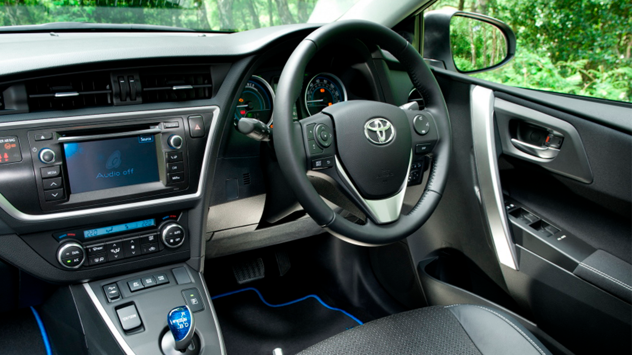 Фото Интерьер toyota Auris