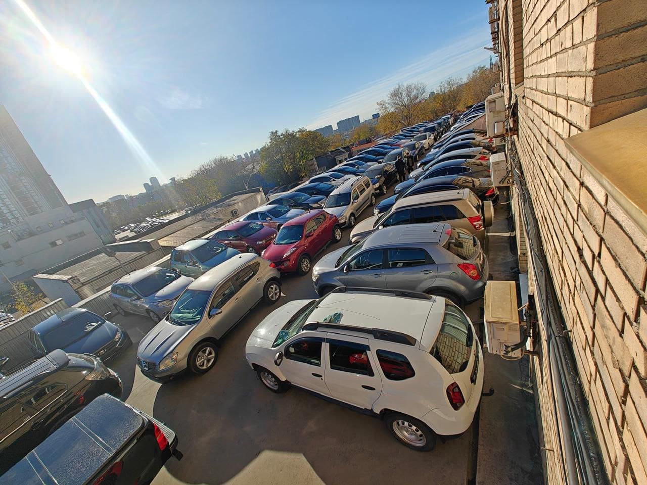 Фото автосалона Avanta 5